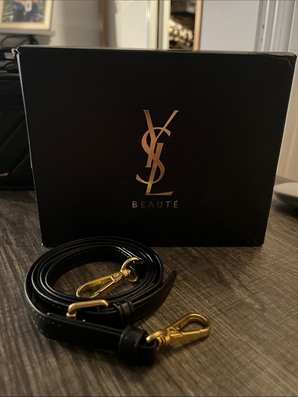 YSL Beaute Cosmetic Case - Picture 11 of 14